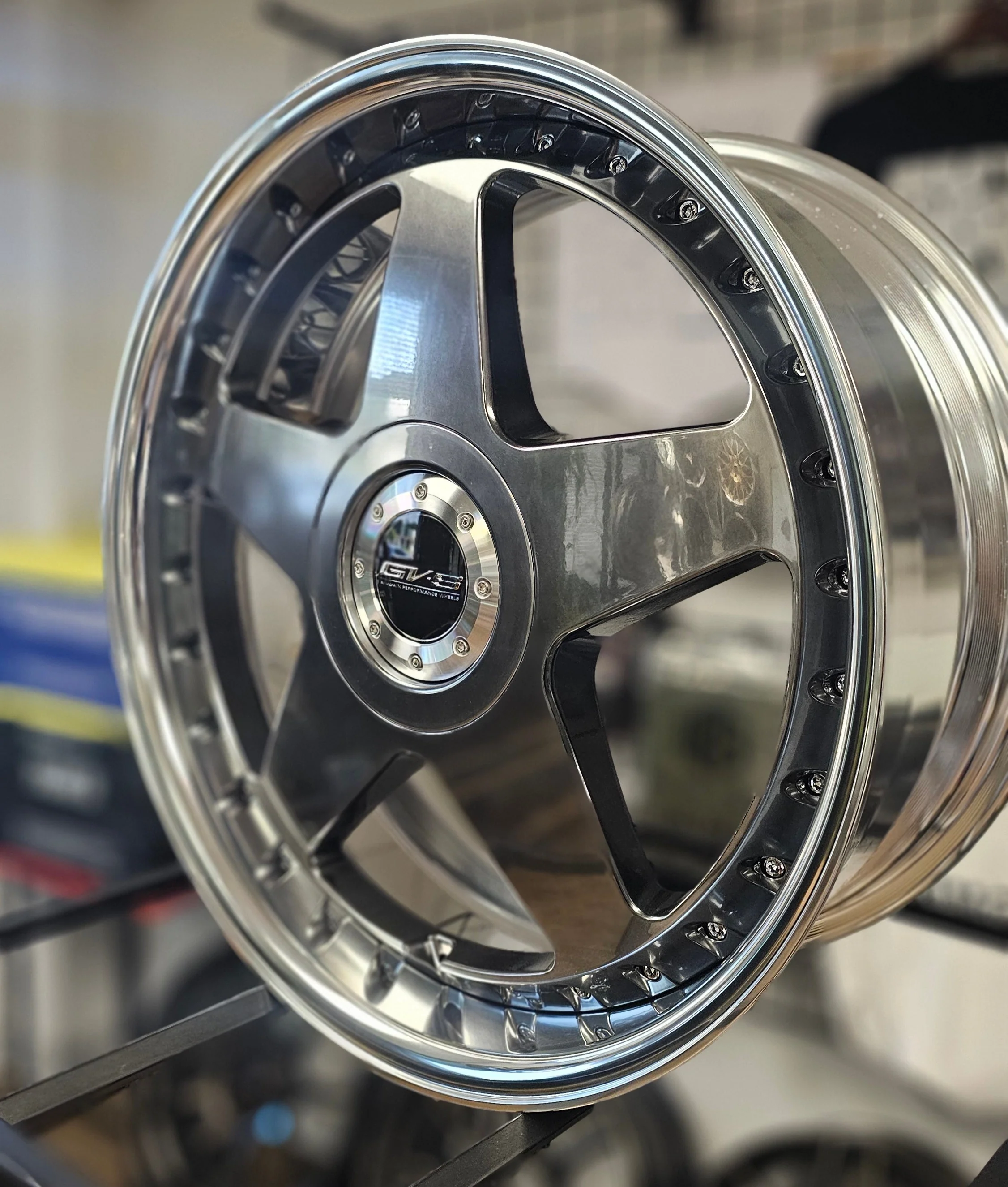 Aimgain GV-S 19x8.5 (Complete Set)
