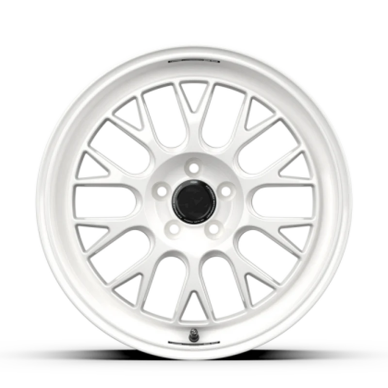 fifteen52 Holeshot RSR 18x9 5x100 42mm ET 73.1mm Center Bore Rally White (Gloss White) Wheel - Image 4