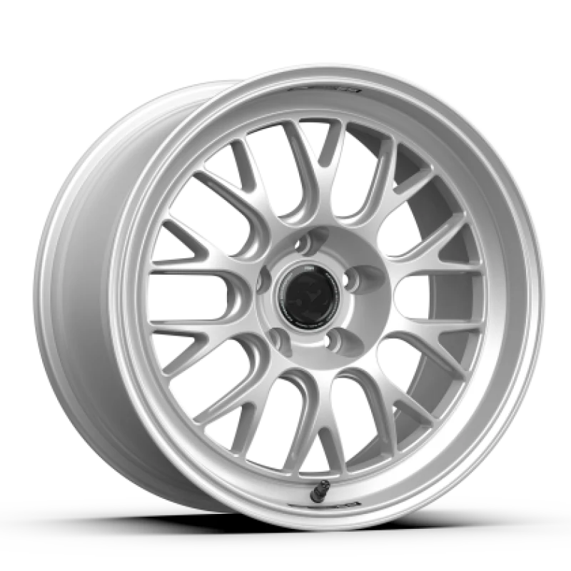 fifteen52 Holeshot RSR 18x9 5x114.3 38mm ET 73.1mm Center Bore Radiant Silver Wheel