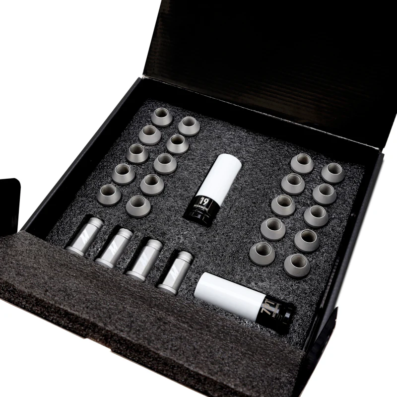 Mishimoto Steel Locking Lug Nuts M14x1.5 24pc Set Silver - Image 8