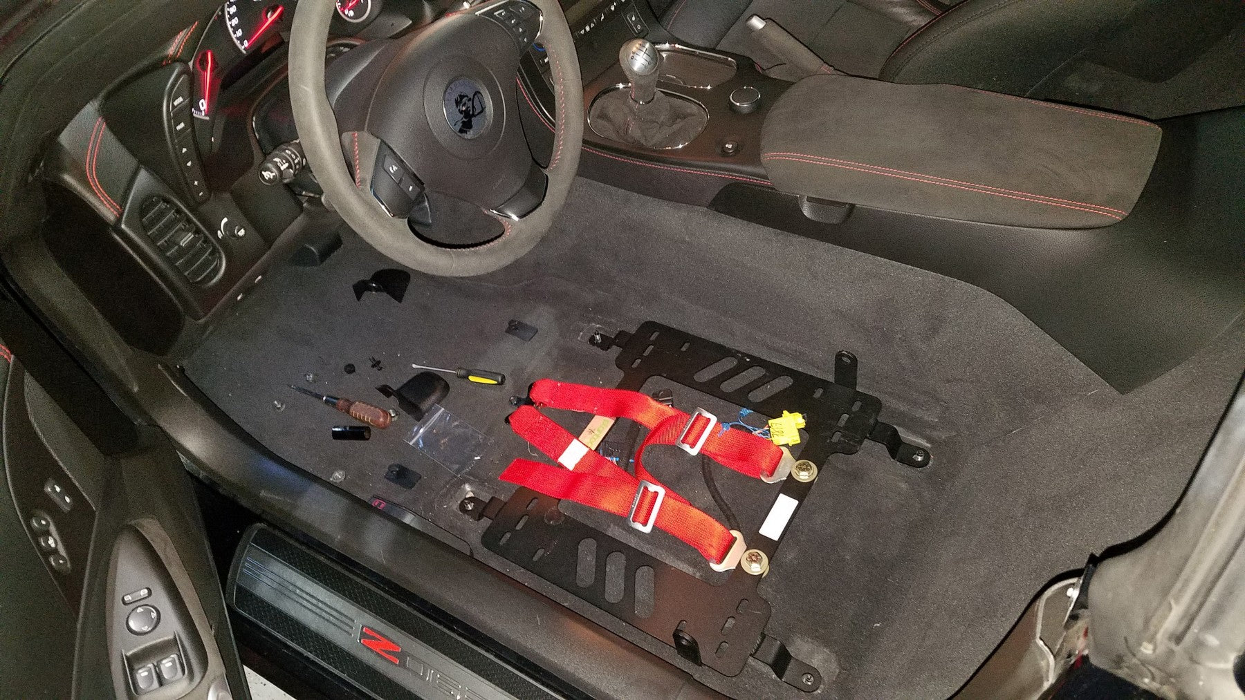Planted Seat Bracket- Chevrolet Corvette [C6/C7 Chassis Excluding ZR1] (2005-2019) - Driver / Left *Seat belt tab on inboard and outboard sides - Image 4