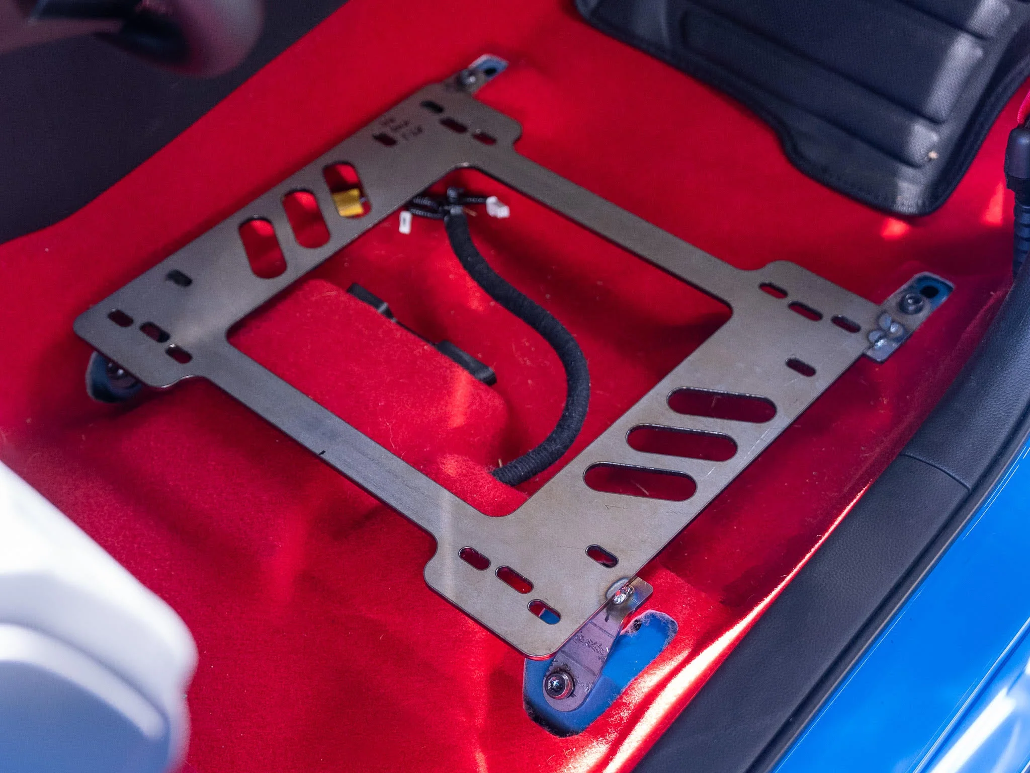 Planted Seat Bracket- Honda Civic [11th Generation] (2021+) - Driver / Left - Image 2