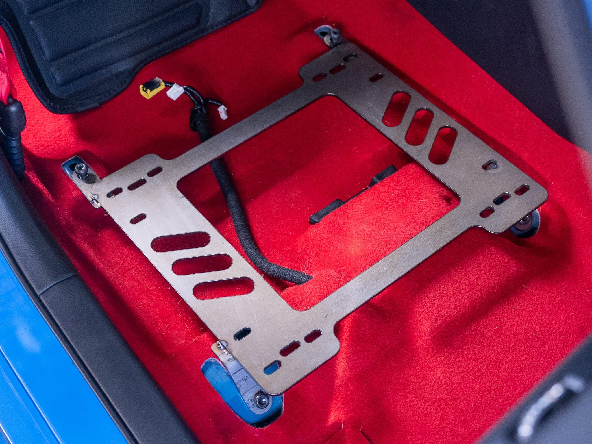 Planted Seat Bracket- Honda Civic [11th Generation] (2021+) - Passenger / Right - Image 2