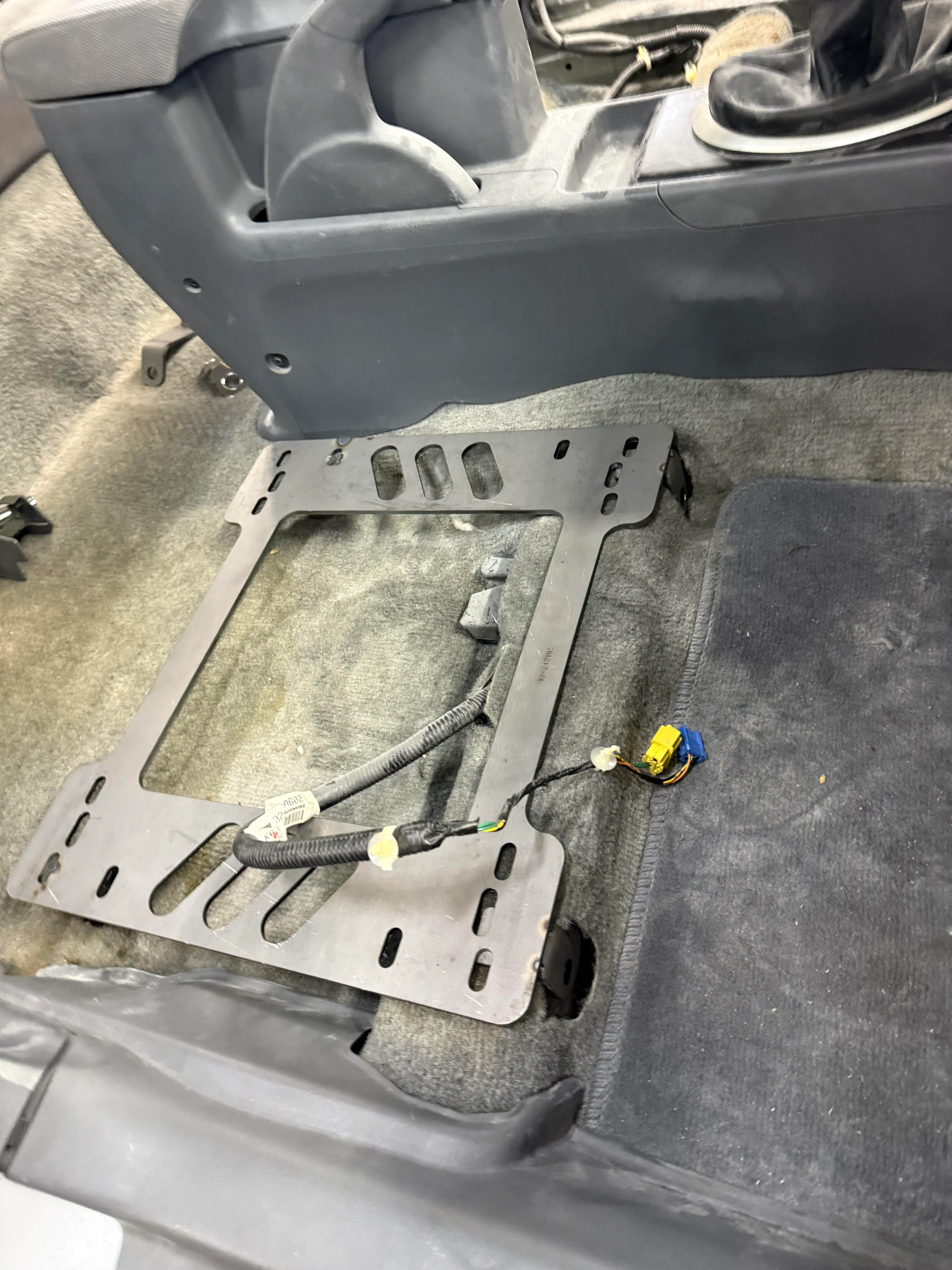 Planted Seat Bracket- Honda Civic [7th Generation Excluding Si] (2000-2004) - Passenger / Right - Image 2