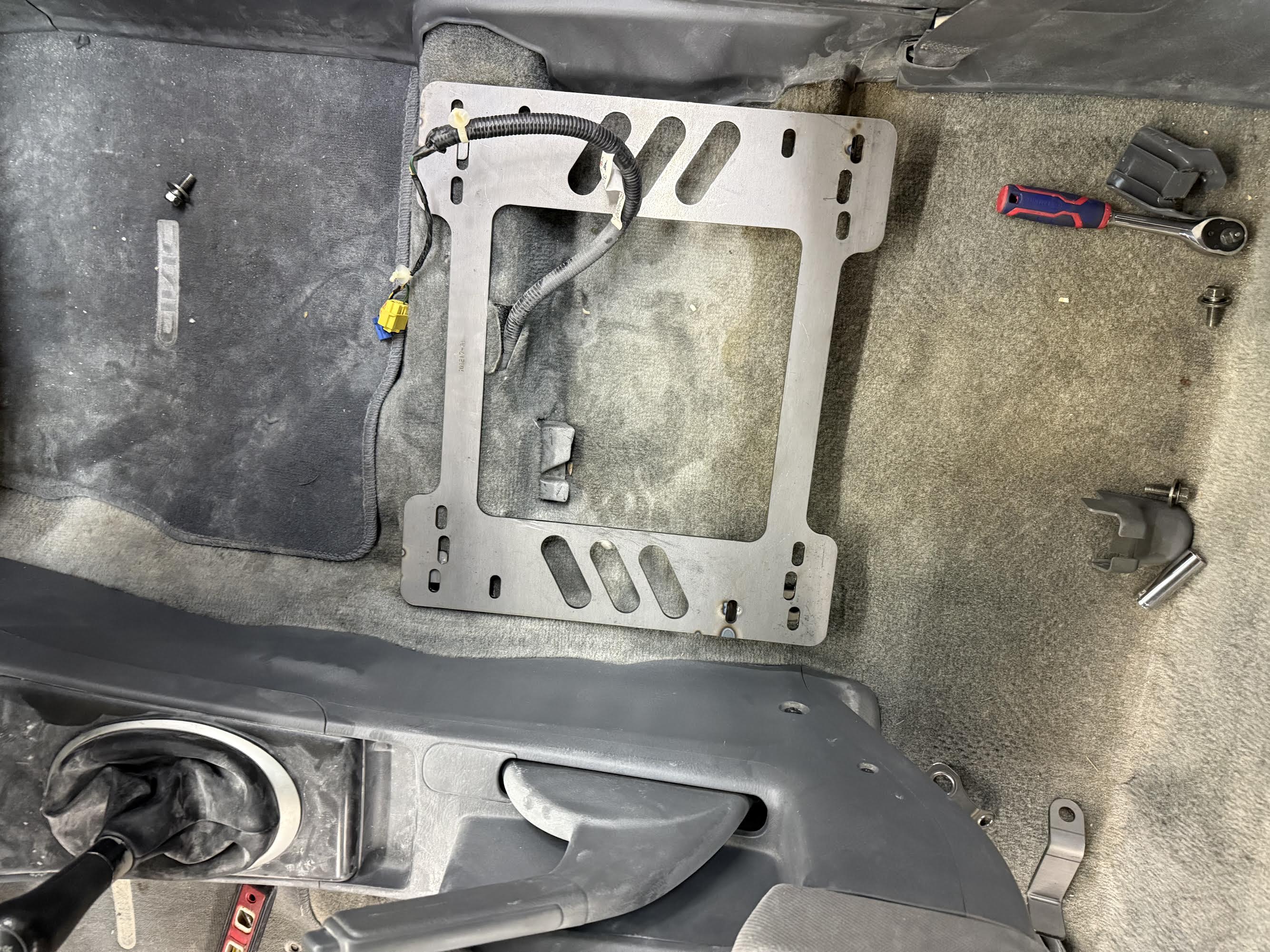 Planted Seat Bracket- Honda Civic [7th Generation Excluding Si] (2000-2004) - Passenger / Right - Image 3
