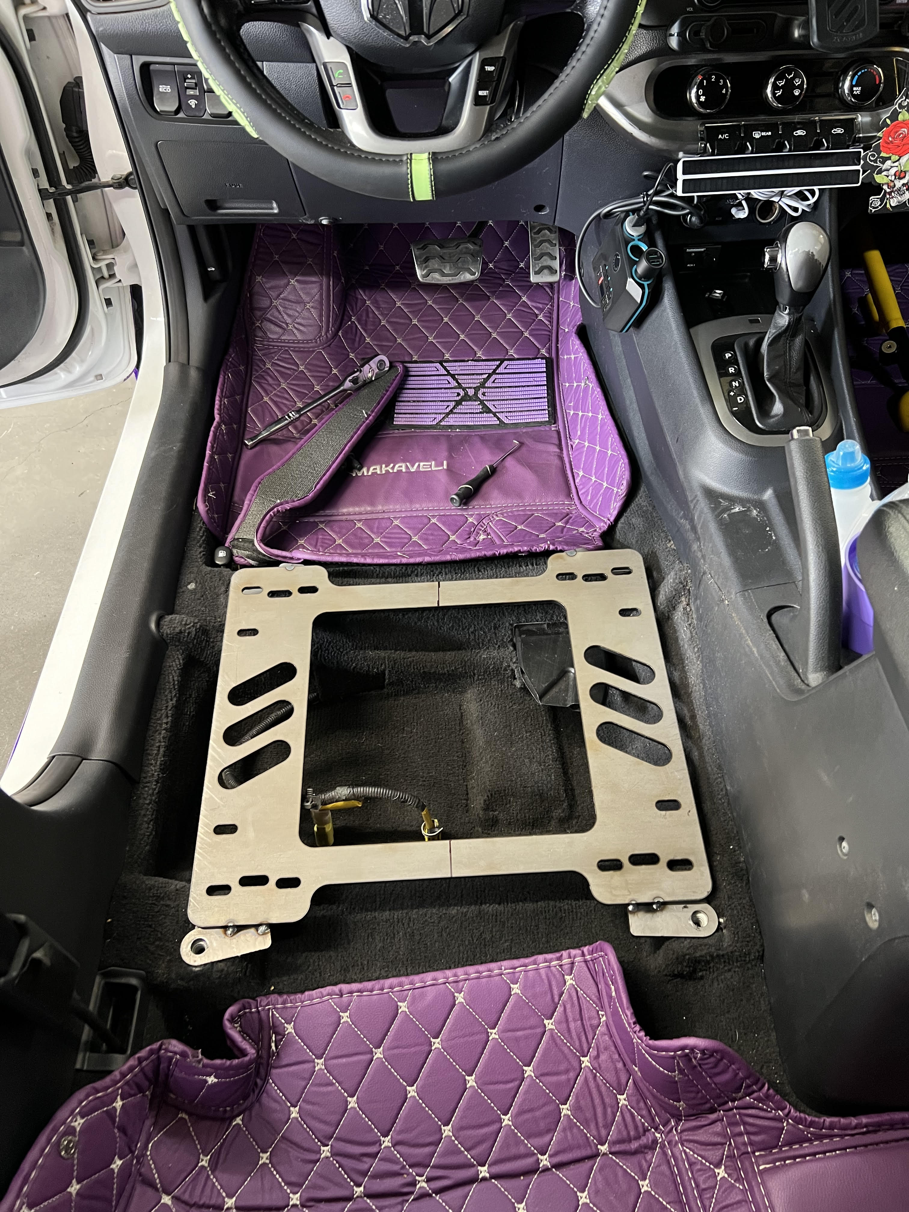 Planted Seat Bracket- Kia Rio [3rd Generation UB/QB Chassis] (2012-2017) - Driver / Left - Image 4