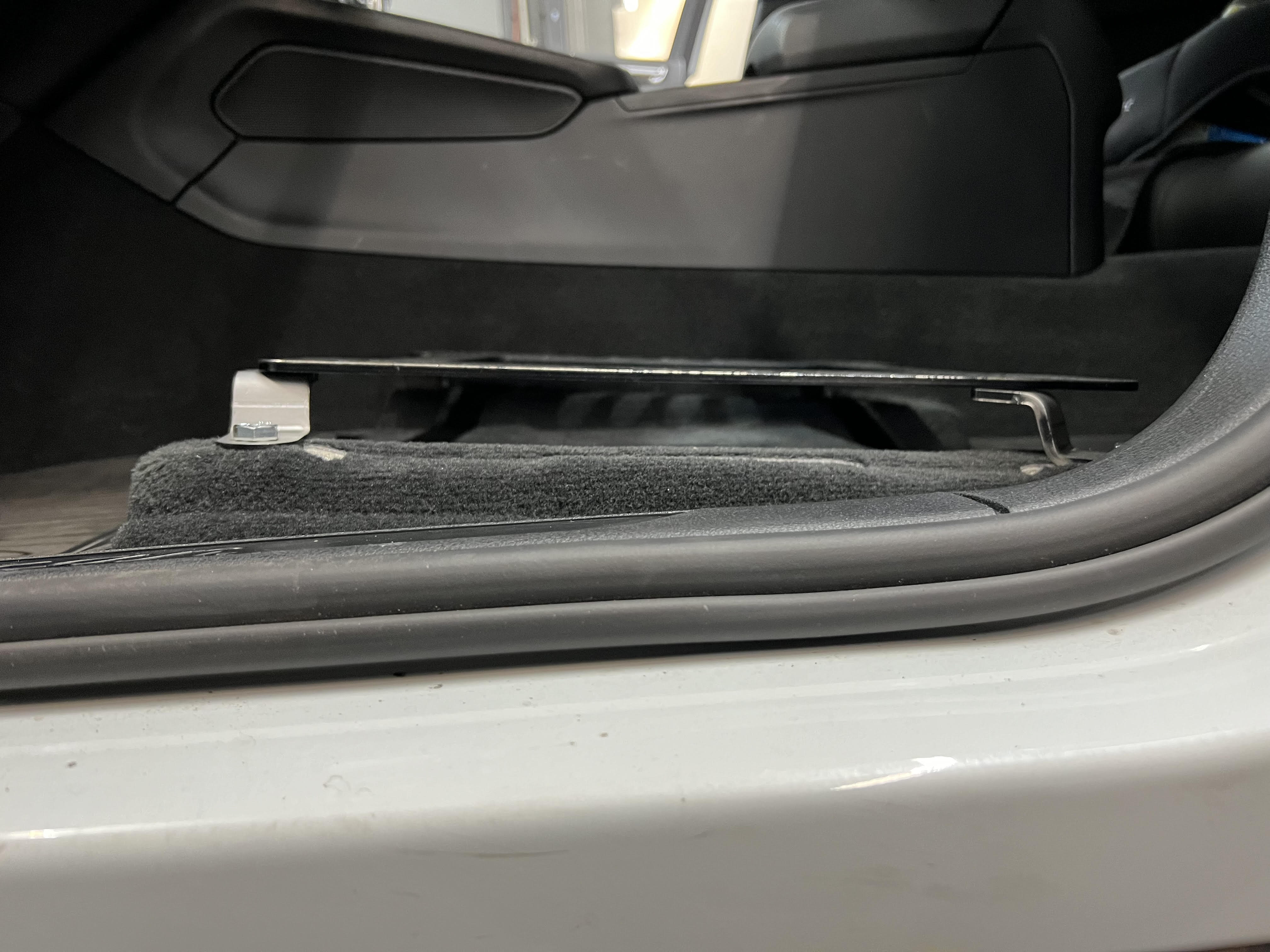 Planted Seat Bracket- Porsche Macan [1st Generation] (2014+) - Driver / Left - Image 4
