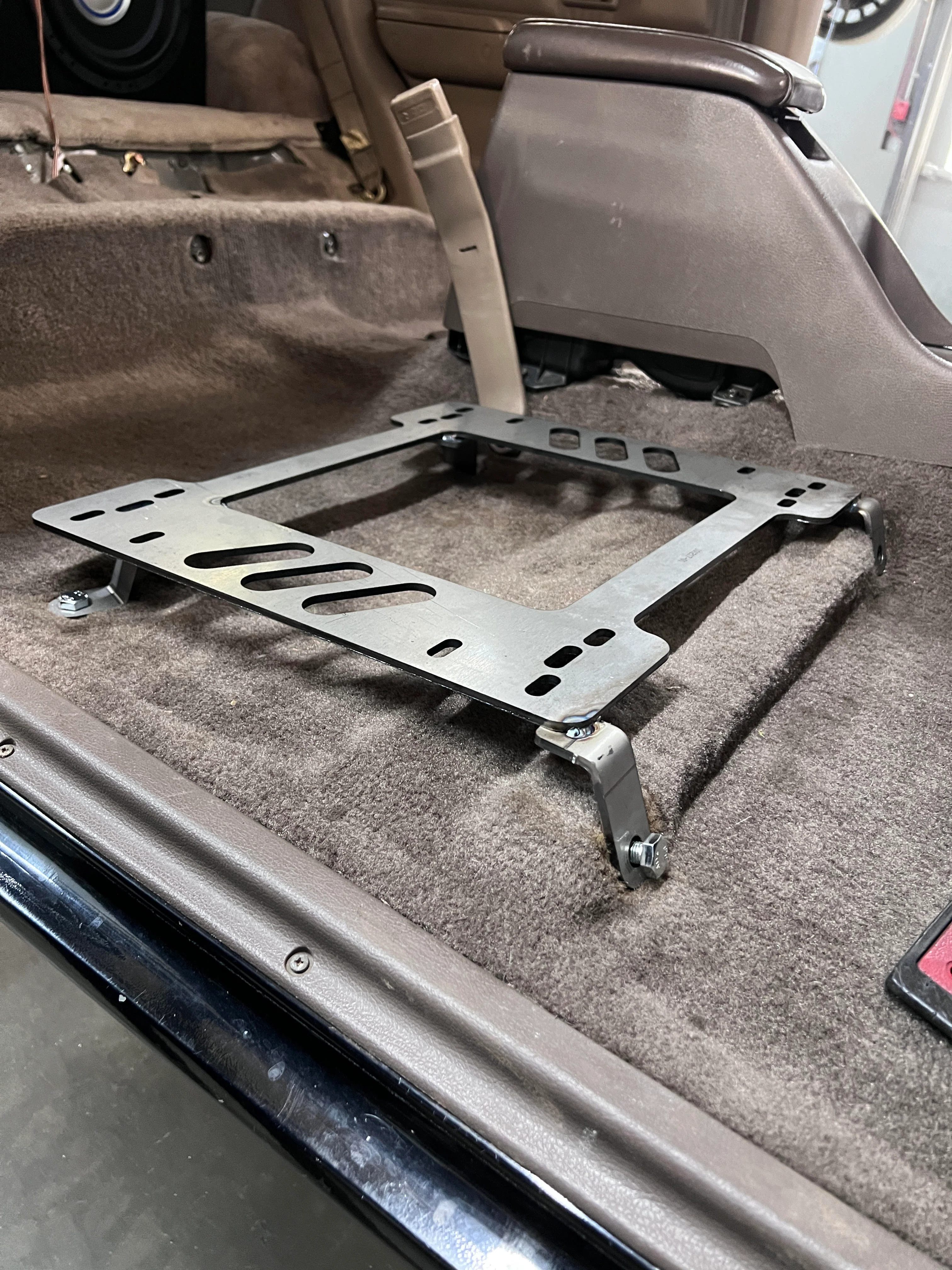 Planted Seat Bracket- Toyota 4Runner [2nd Generation / N120/N130 Chassis] (1990-1995) - Passenger / Right - Image 3