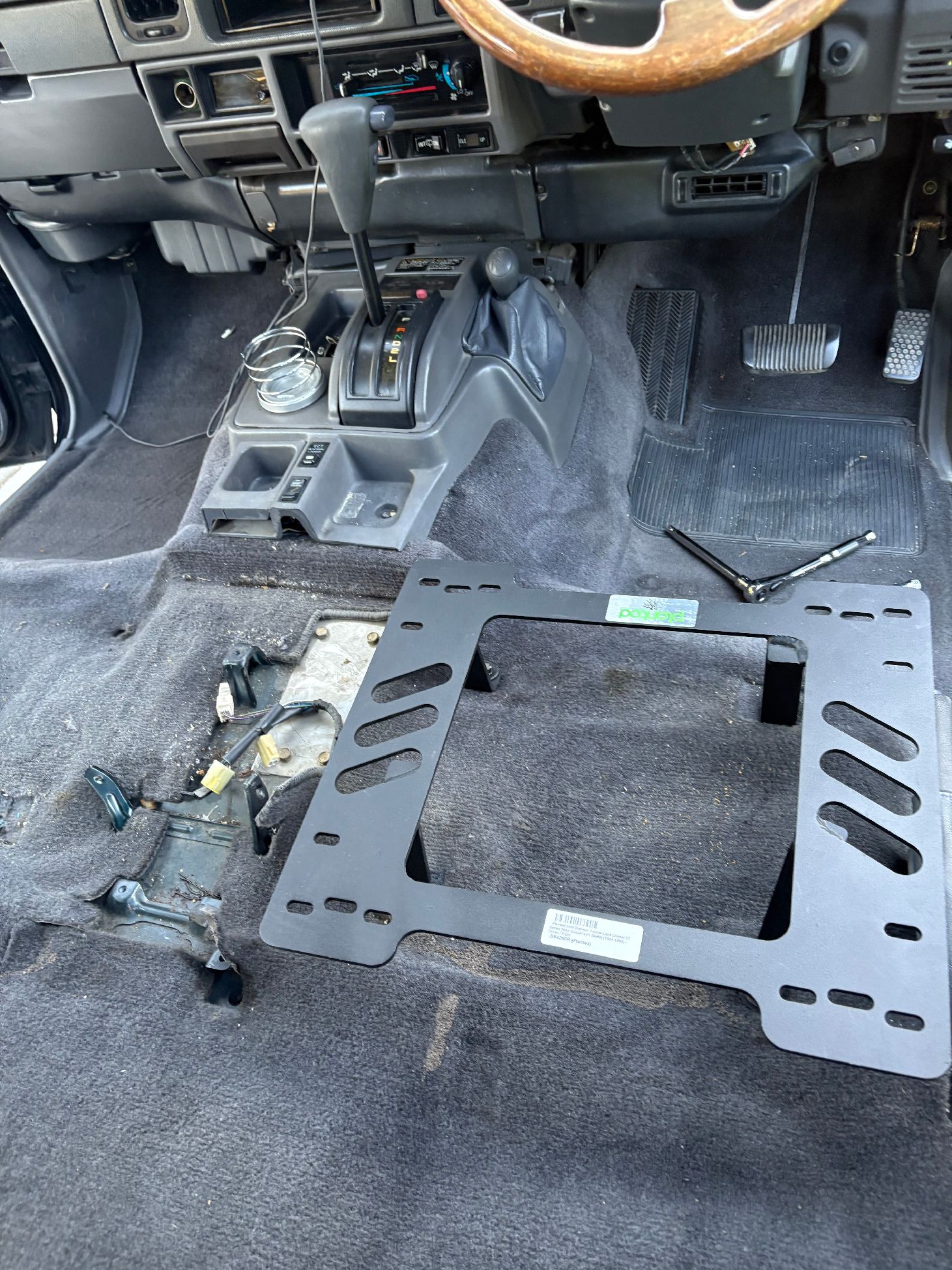 Planted Seat Bracket- Toyota Land Cruiser 77 Series [With Suspension Seats] (1984-1999) - Driver / Right - Image 3