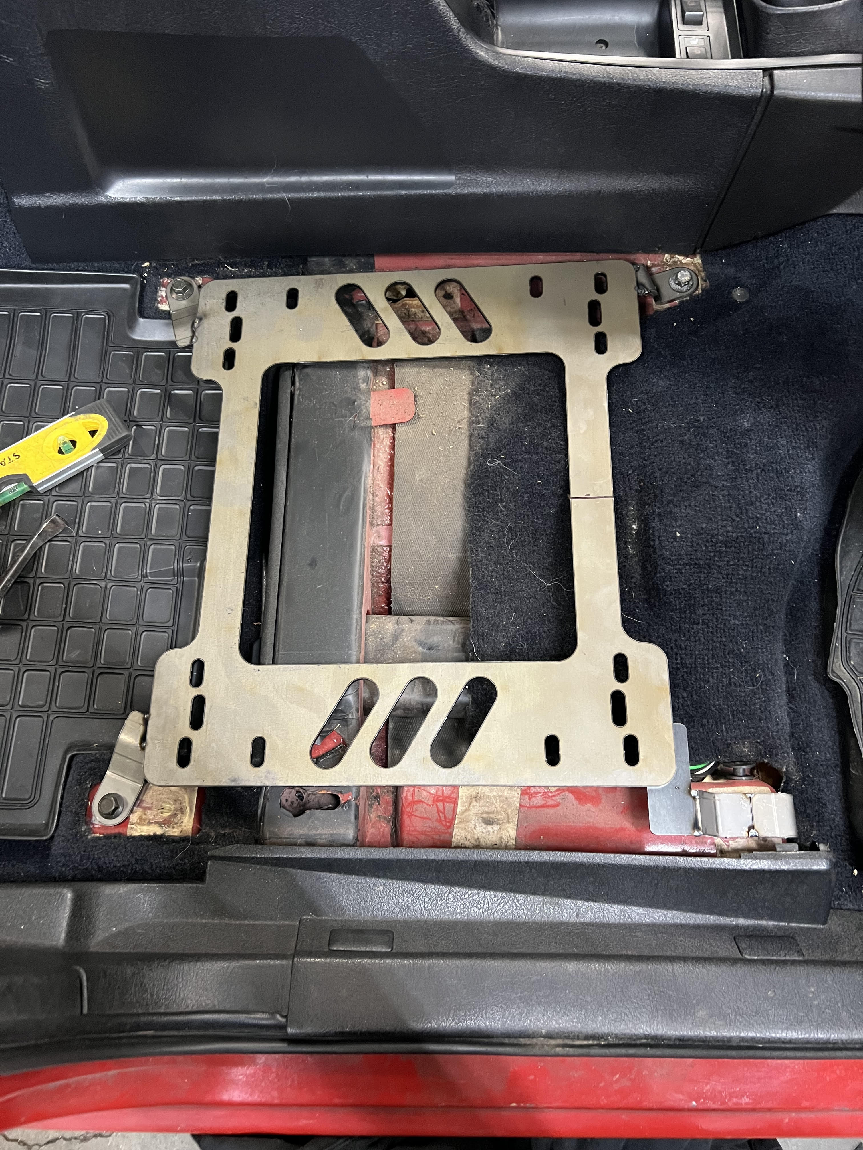 Planted Seat Bracket- Volvo 740 (1985-1992) - Passenger / Right - Image 2