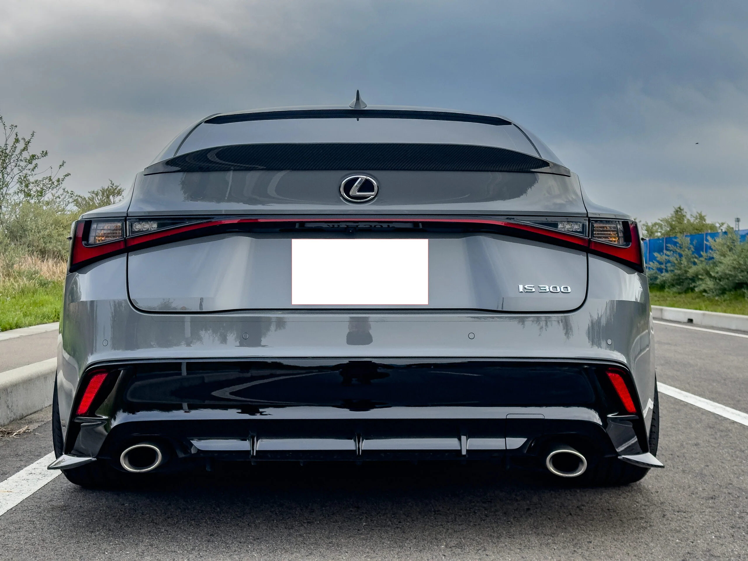 SIX DESIGN 3P AERO SET (FORGED CARBON) FOR LEXUS IS350/300h/300 F-SPORT 2021+ - Image 5